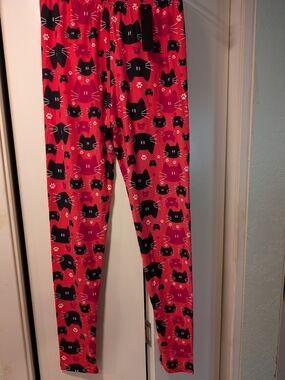 Women's Red Cat-Print Leggings Sz S/M NWT